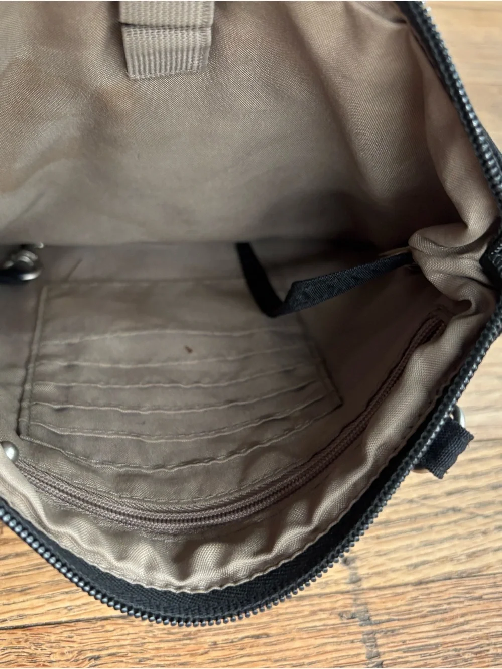 Baggallini Black Compact Crossbody Organizer
